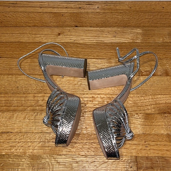 LOEFFLER RANDALL 
Rivka 115mm Leather Knot Platform Sandals - Picture 11 of 16